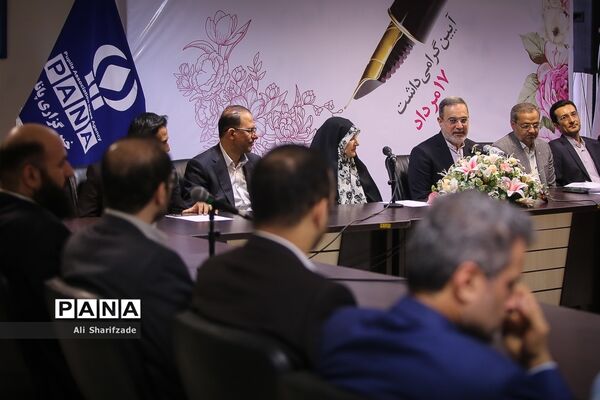 بازدید وزیر آموزش و پرورش از خبرگزاری پانا به مناسبت روز خبرنگار