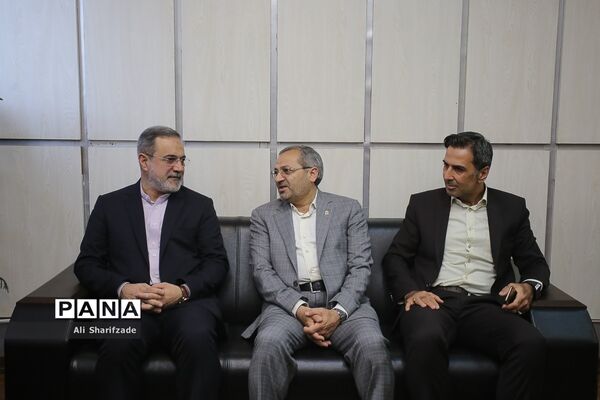 بازدید وزیر آموزش و پرورش از خبرگزاری پانا به مناسبت روز خبرنگار