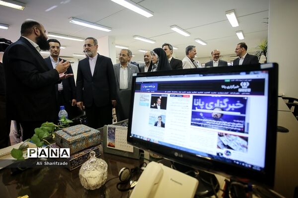 بازدید وزیر آموزش و پرورش از خبرگزاری پانا به مناسبت روز خبرنگار