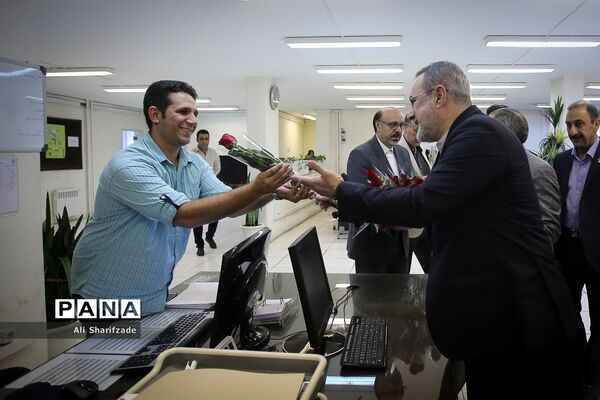 بازدید وزیر آموزش و پرورش از خبرگزاری پانا به مناسبت روز خبرنگار