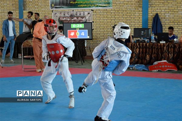 برگزاری مسابقات لیگ برتر تکواندو  خردسالان در شهر قدس