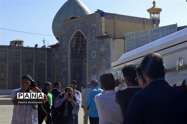 وداع مردم شیراز با سید ضیاء‌الدین دری
