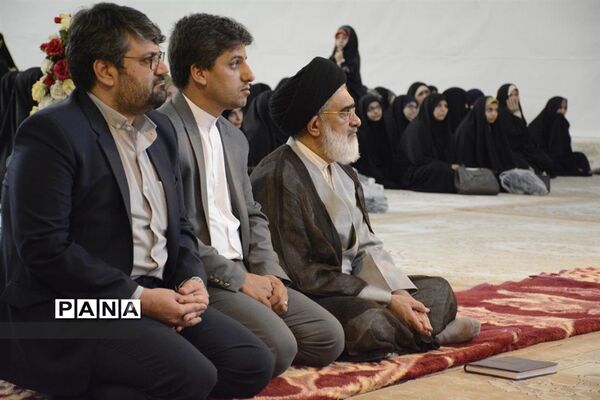 همایش رسولان کریمه (پاس‌داشت خبرنگاران) در حرم حضرت معصومه