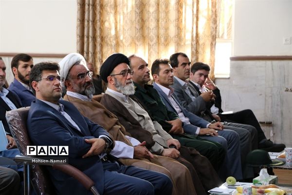 آیین تجلیل از 300نفر از ایثارگران ،جانبازان و آزادگان سرافراز فرهنگی