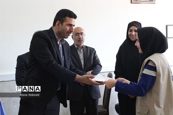تقدیر مدیر سازمان دانش آموزی البرز از خبرنگاران پانا به مناسبت روز خبرنگار