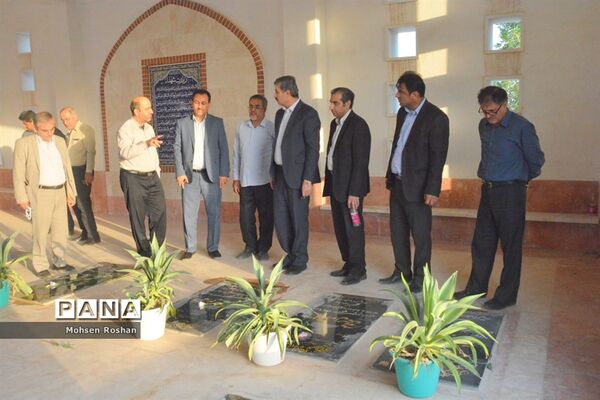 دیدار و تجلیل از آزاده فرهنگی سید جواد حسینی مقدم روستای سربست منطقه سعدآباد