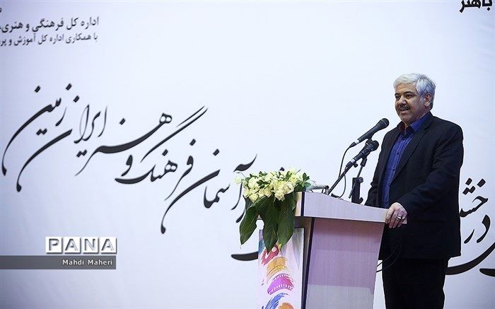 تعامل آموزش و پرورش با وزارت علوم برای ورود دانش‌آموزان جشنواره فرهنگی هنری به دوره‌های فنی و هنری