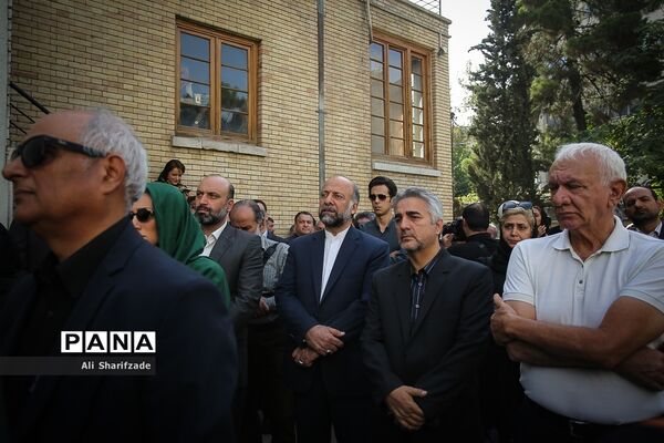 تشییع پیکر ضیاء الدین دری