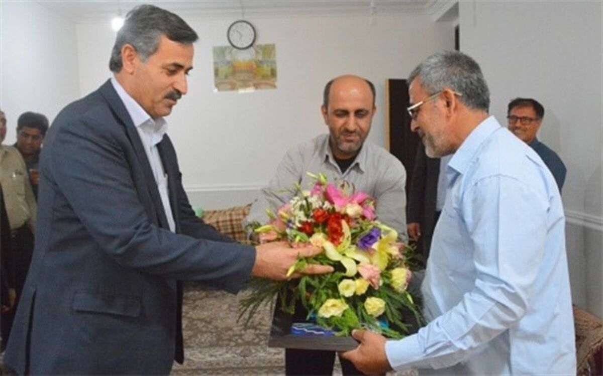 دیدار مدیر کل آموزش و پرورش استان بوشهر  با آزاده ی فرهنگی