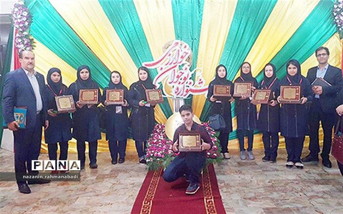 دانش‌آموزان کرمانشاهی با دست پر از جشنواره خوارزمی برگشتند