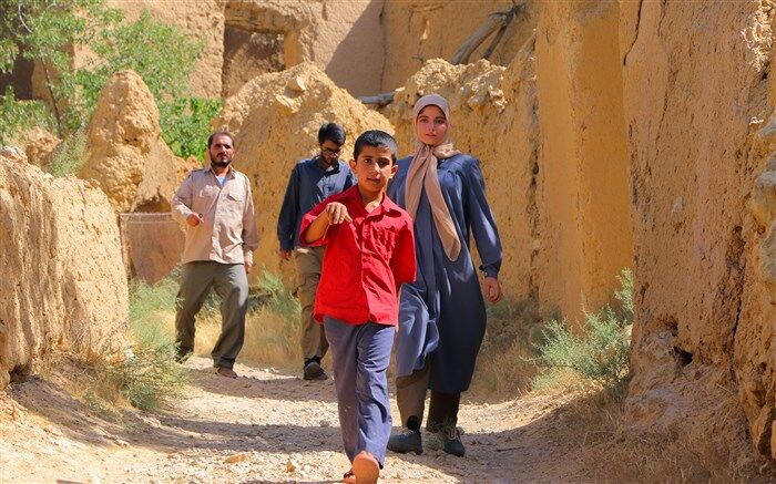 فیلمبرداری فیلم سینمایی «سوزن» روایتی از  یک طنز کودک دهه شصتی آغاز شد