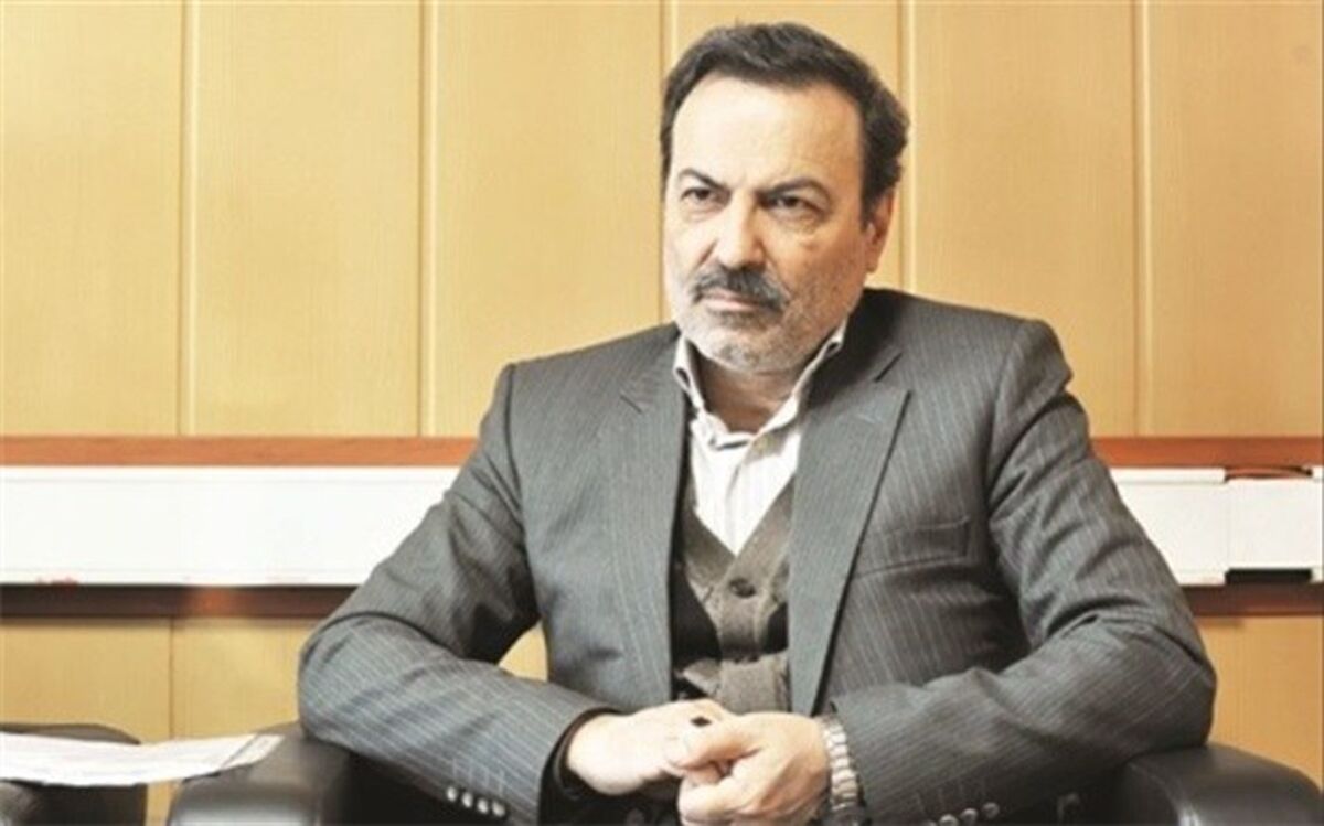 کارآفرینی، جایگزین نگاه کارمند پروری و پشت میز نشینی است