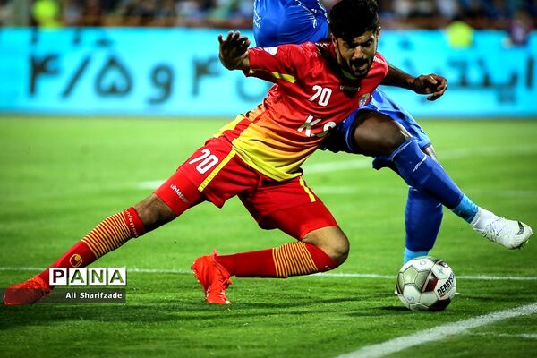 دیدار تیم‎های استقلال تهران و فولاد خوزستان