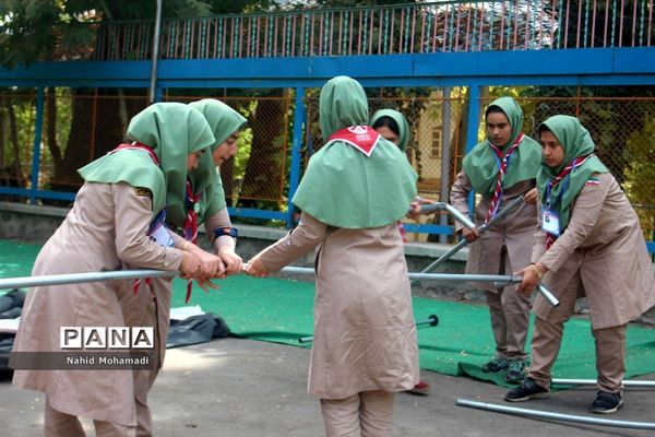 مهارت چادر زنی درهشتمین اردوی ملی پیشتازان دختر