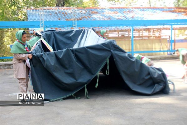 مهارت چادر زنی درهشتمین اردوی ملی پیشتازان دختر