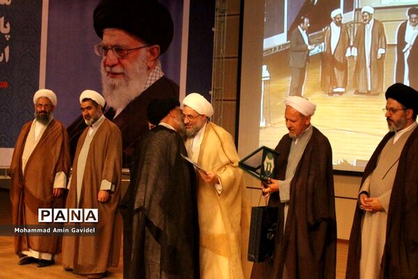 دومین همایش  بزرگ بررسی پیامد های نظری وعملی تشیع انگلیسی