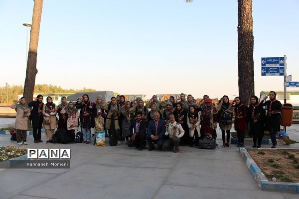 استقبال از پیشتازان دختر سمنانی شرکت کننده در اردوی ملی