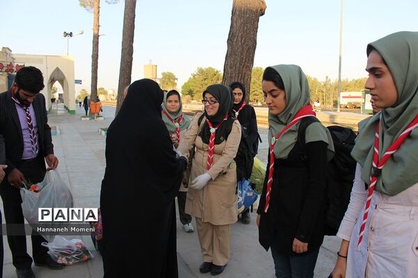 استقبال از پیشتازان دختر سمنانی شرکت کننده در اردوی ملی