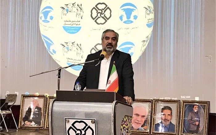 استاندار کردستان: محوریت رشد اقتصادى کردستان بر مدار توسعه کشاورزى است