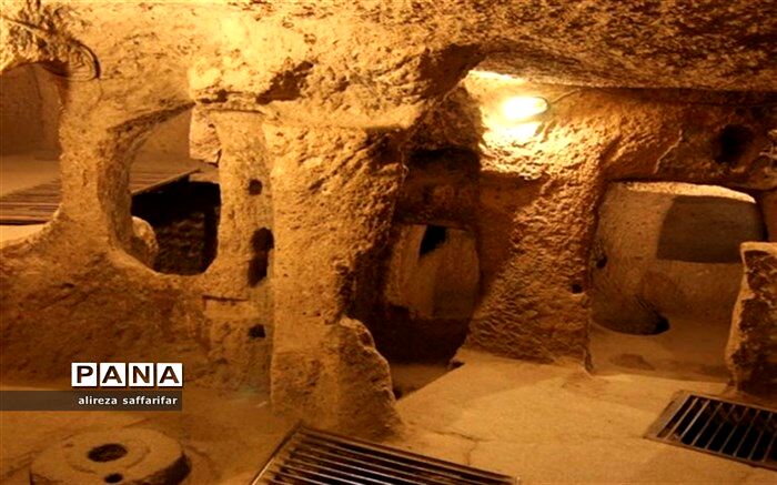 اقتصاد شهرستان اردستان بر پایه گردشگری است
