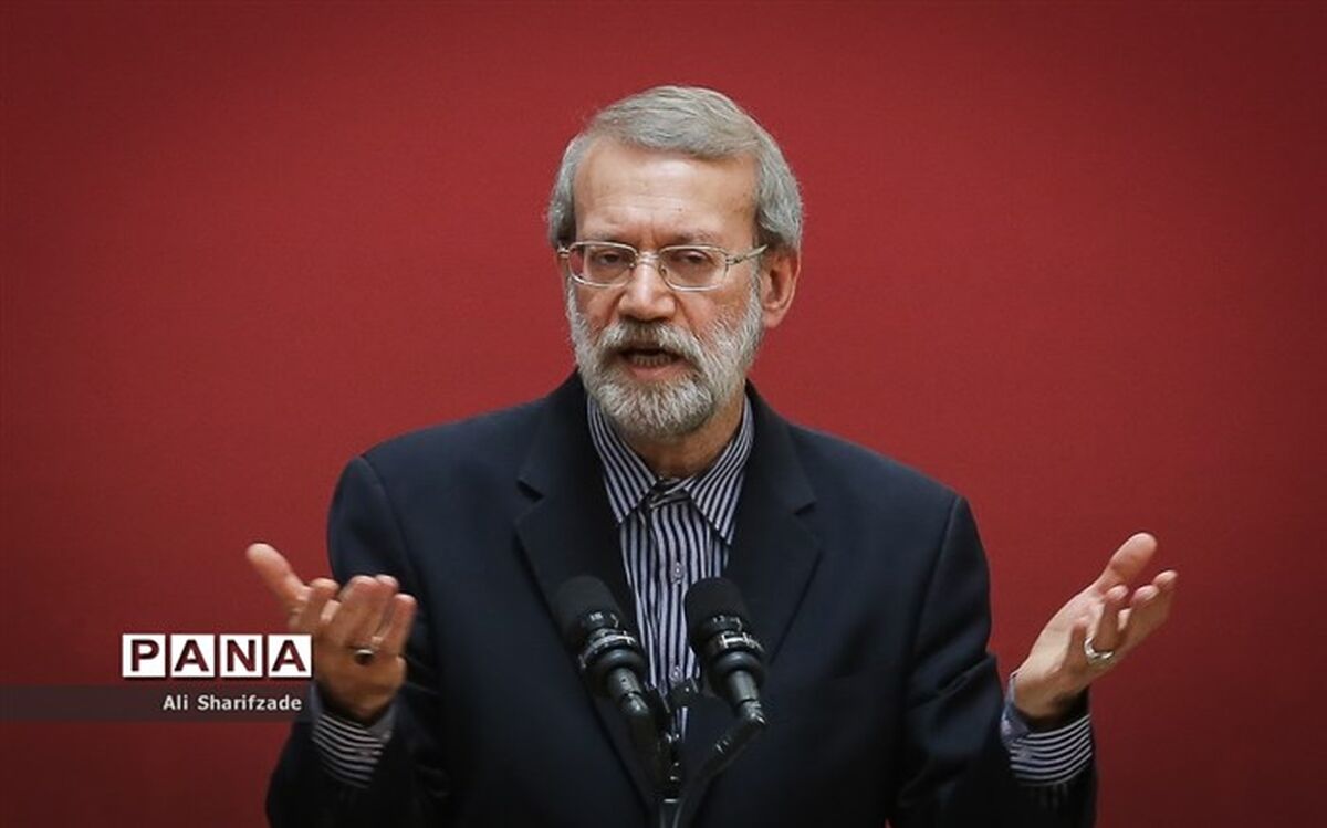 لاریجانی با برخی از مراجع تقلید و علمای قم دیدار کرد