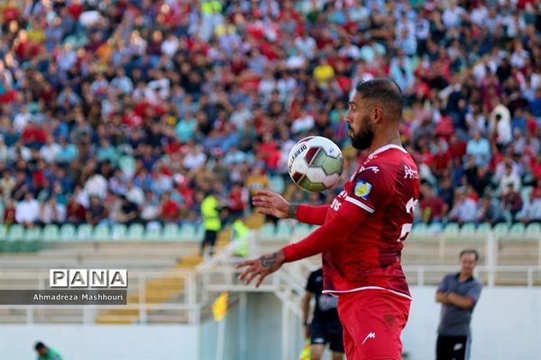 دیدار تیم های تراکتورسازی و ماشین سازی تبریز.