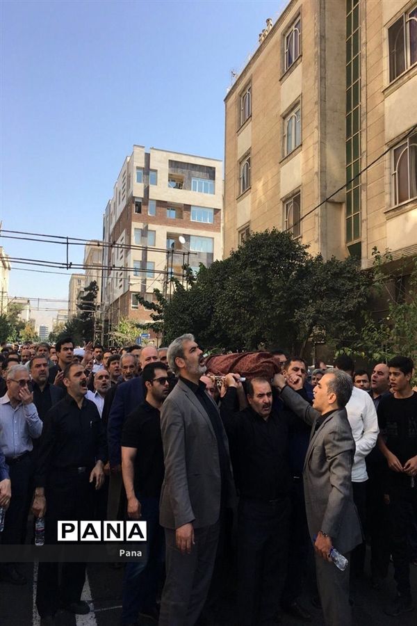 مراسم تشییع استاد خوشنویسان، پیشکسوت تعلیم و تربیت