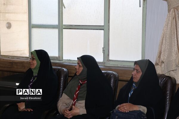پیش اردوی دانش آموزان دختر پیشتاز خراسان رضوی شرکت کننده در اردوی ملی