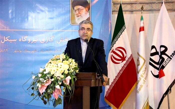 قدردانی وزیر نیرو از همکاری استاندار قم در زمینه مدیریت موفق مصرف برق