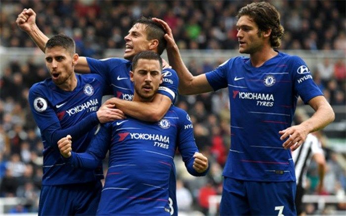 لیگ برتر انگلیس؛ مدافع کلاغ‌ها سند انتقام چلسی را امضا کرد