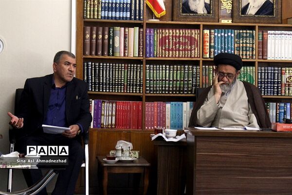 دیدار روسای ادارات قرآن ، عترت و نماز آموزش و پرورش  استان های کشور  با نماینده ولی فقیه در آذربایجان شرقی