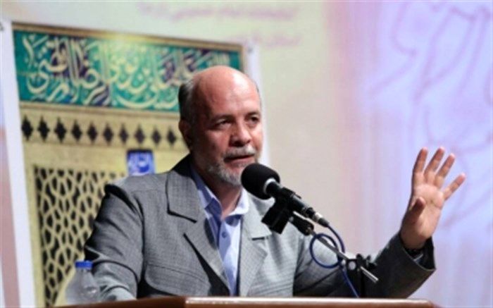 کتابخوانی مهم ترین شاخص انسان توسعه یافته است