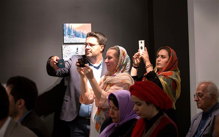 بوستانِ سبز گفت‌وگو میان ایران و اوکراین است