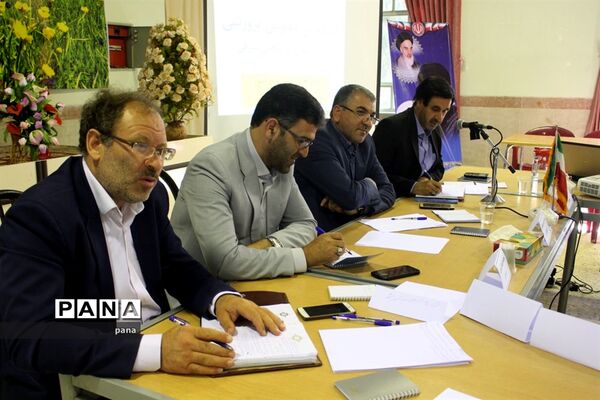 گردهمایی معاونین پرورشی مناطق جوار مراغه دراردوگاه المهدی‌(عج)