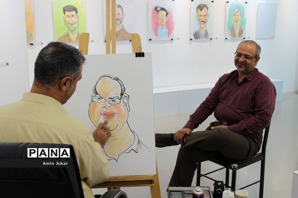 نمایشگاه کاریکاتور کارکنان آموزش و پرورش فارس