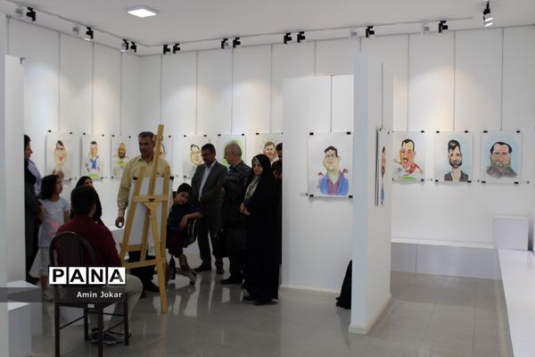 نمایشگاه کاریکاتور کارکنان آموزش و پرورش فارس