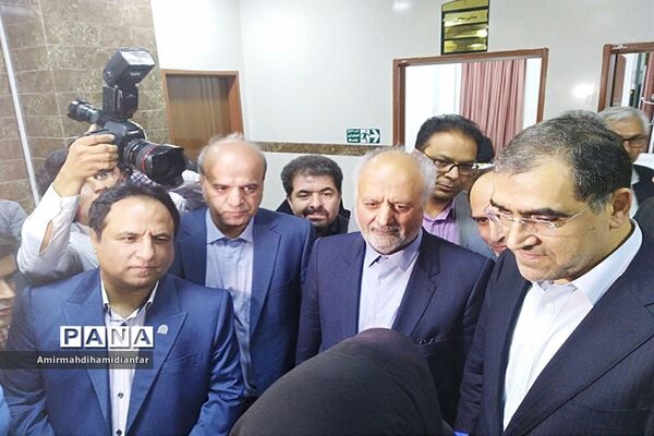 افتتاح و کلنگ زنی 6پروژه درمانی و بهداشتی توسط وزیر بهداشت