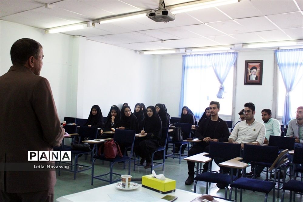 علمی: صلاحیت، توانمندی و انگیزش از ویژگی های مهم مربیان پرورشی هستند