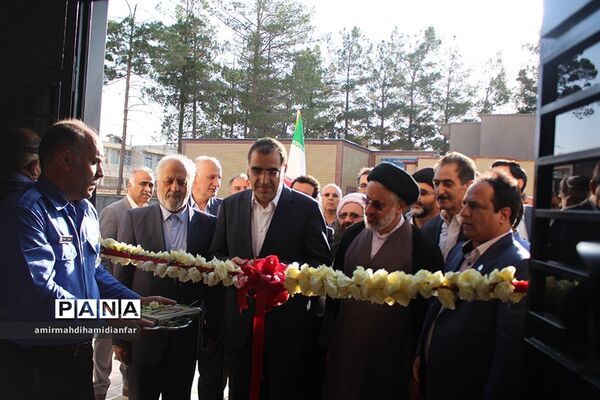 افتتاح مرکز جامع خدمات سلامت شهری قائم و مرکز درمان ناباروری رویش توسط وزیر بهداشت