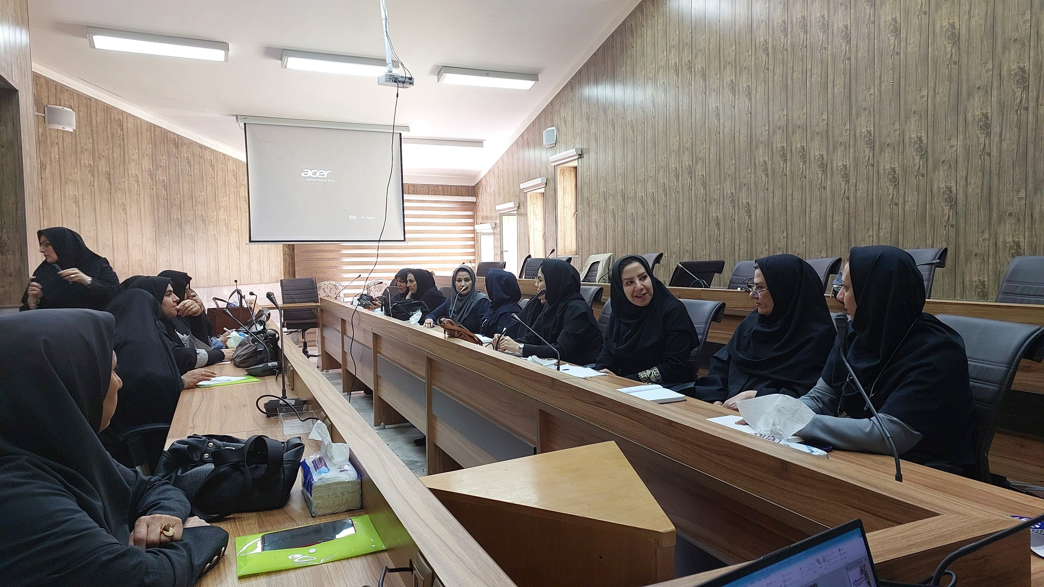 کارگاه توانمندسازی مدیران ناحیه یک زنجان در کانون سهروردی 