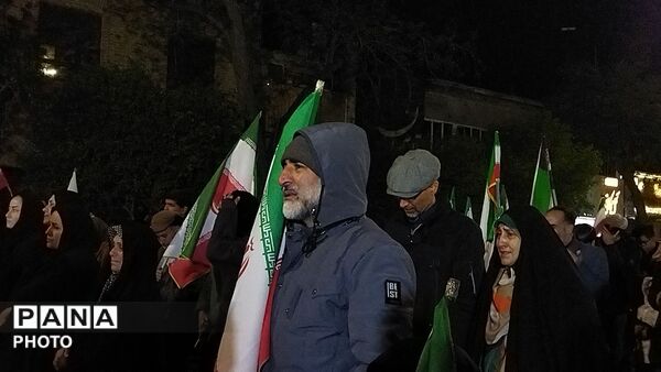 چهل روز ، چهل شب ؛ مردم نیشابور عزادار رهبر شهید و شهدای میناب هستند -۱