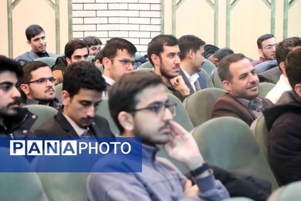 گردهمایی سالانه دانشکده معارف اسلامی و مدیریت دانشگاه امام صادق (ع)