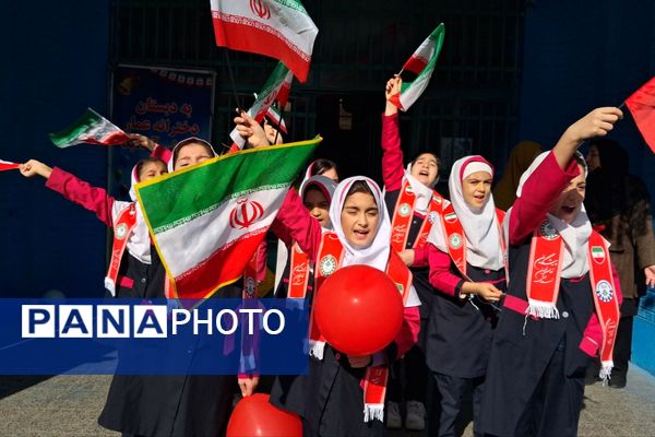 برپایی نمایشگاه‌های دانش آموزی دهه فجر در رباط‌کریم