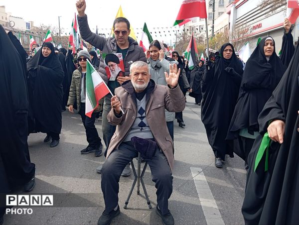 راهپیمایی روز قدس همراه با تشییع پیکر شهید مجتبی پارسا روش