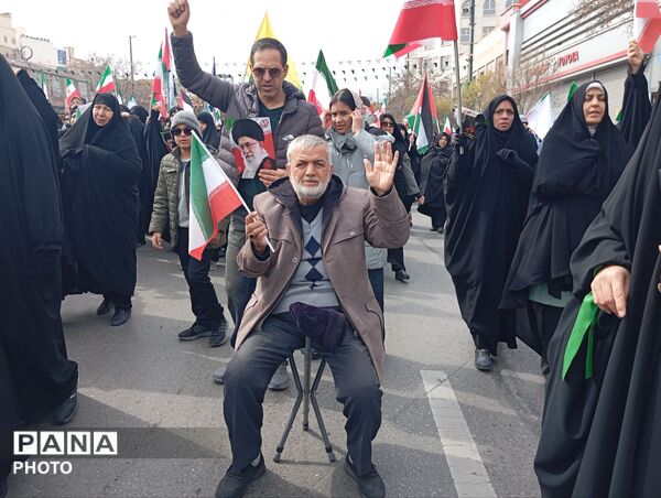 راهپیمایی روز قدس همراه با تشییع پیکر شهید مجتبی پارسا روش