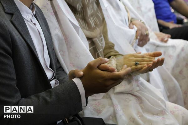 ندای هلهله فرشته‌ها در ورزشگاه انقلاب کرج 