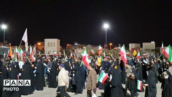 اجتماع بیعت مردم ولایی در میدان جهاد قم