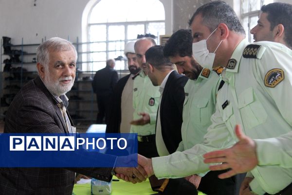 اقامه نماز جمعه در گلوگاه 