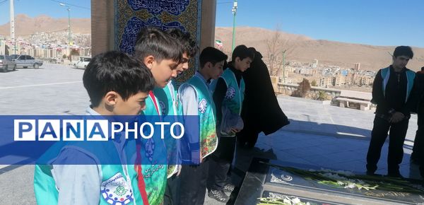 غبارروبی گلزار شهدا 