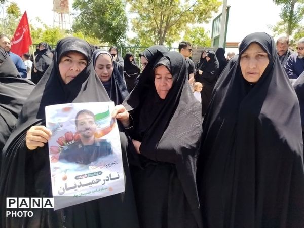 یاران چه غریبانه بودند که رفتند